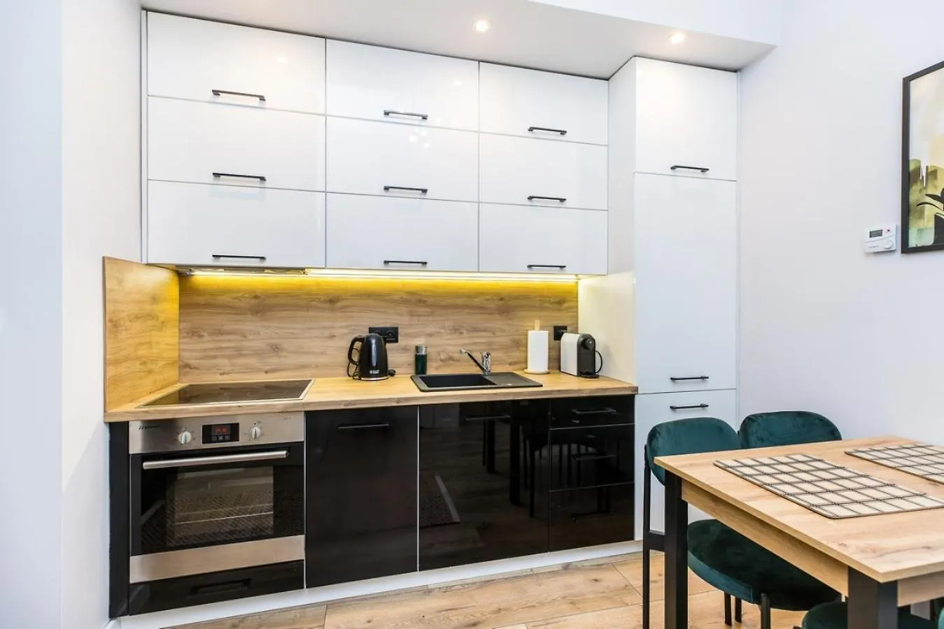 Nowoczesny Apartament W Scislym Centrum Krakowa - By Upstairs 0*, Krakow Poland